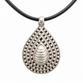 Colgante étnico de plata